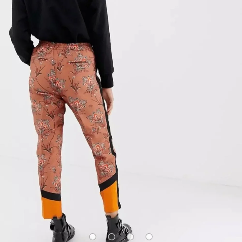 MAISON SCOTCH - SCOTCH & SODA FLORAL AND  CONTRAST PANEL PRINTED PANTS - Picture 2 of 14